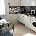 Casa Coqueta Y Confortable En * Oviedo