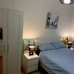 Casa Coqueta Y Confortable En オビエド
