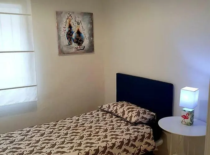 شقة Casa Coqueta Y Confortable En *